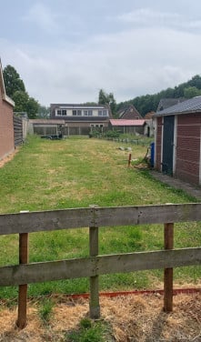 Kavel grond te huur voor bijvoorbeeld opslag caravan