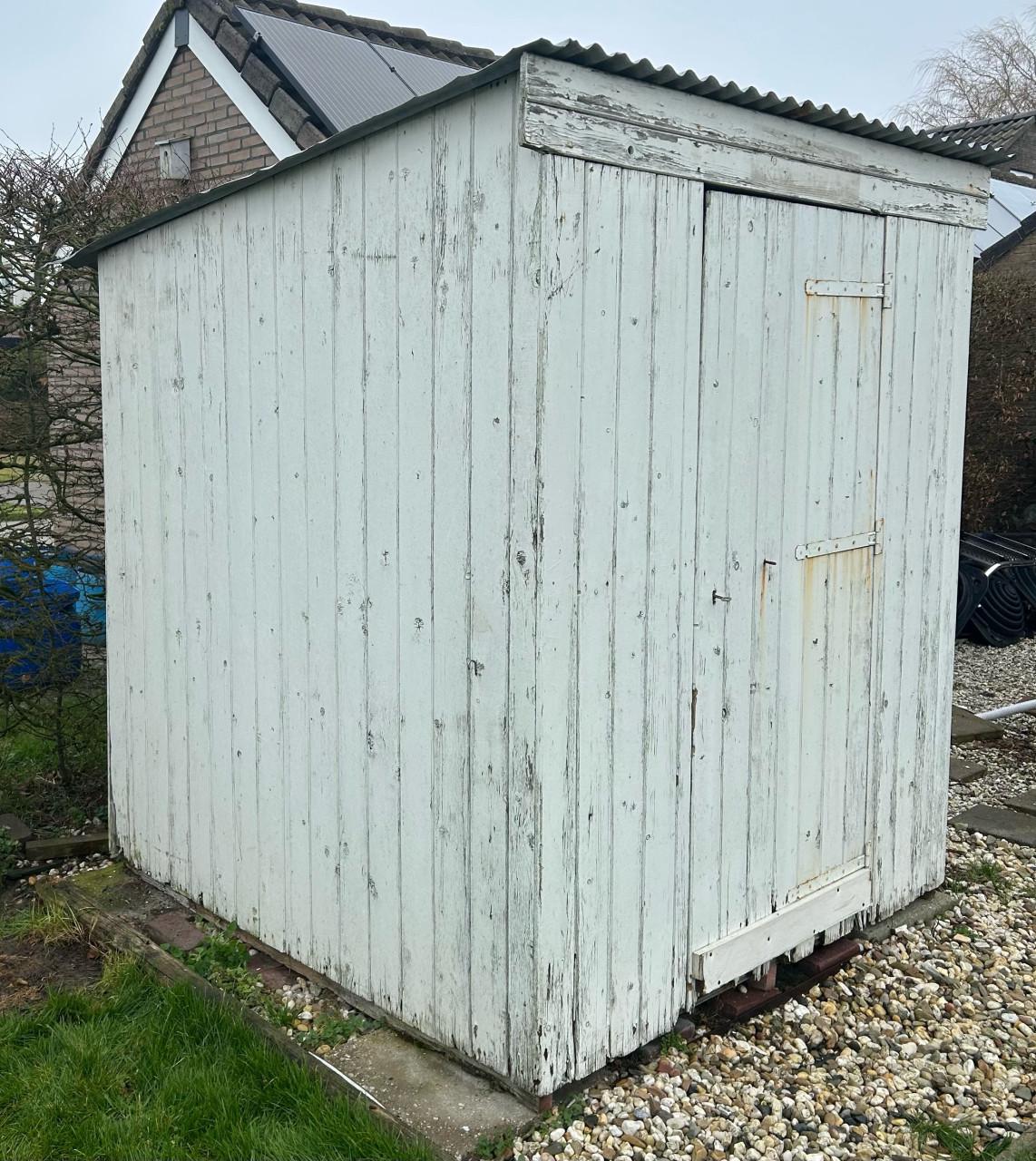 Gebruikt strandkotje / tuinhuisje – af te halen