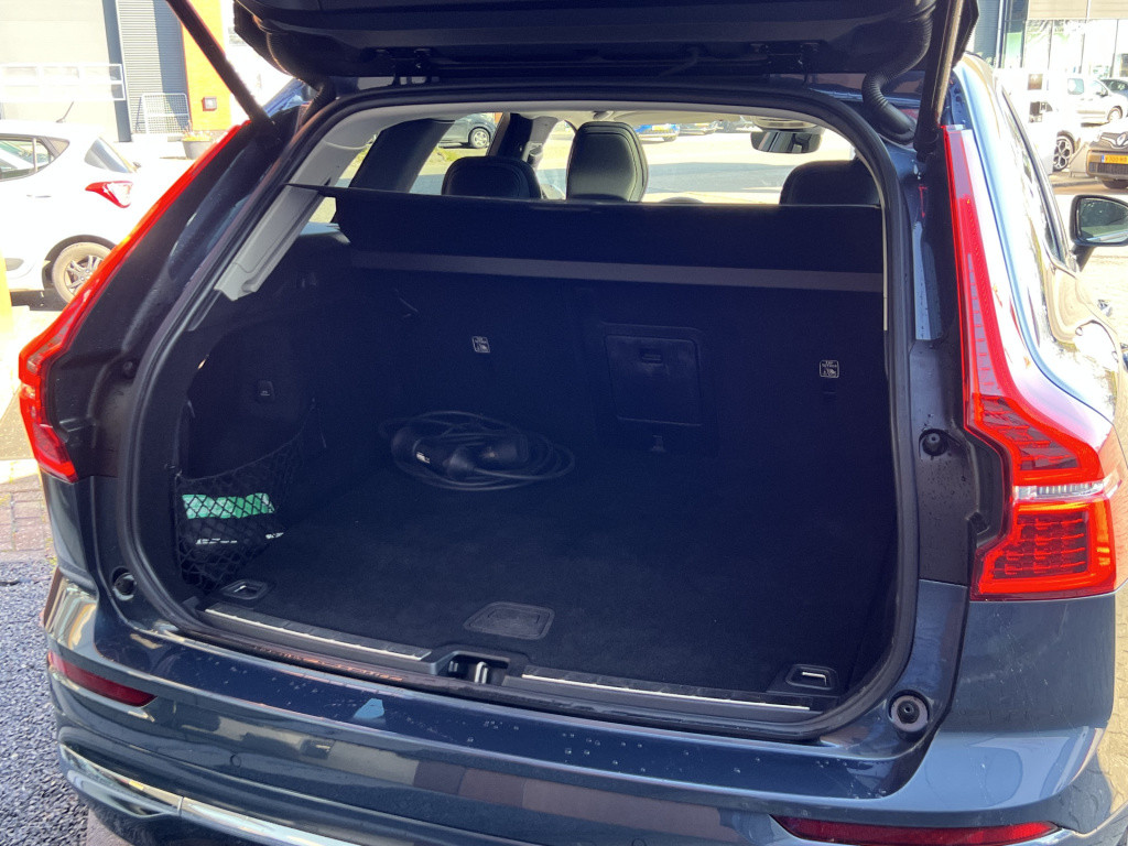 Volvo XC60 2.0 t6 plug-in hybrid awd inscription expression