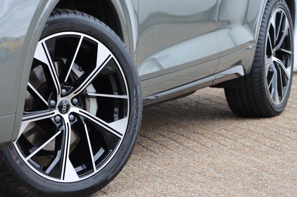 Audi Q5 sportback 50 tfsi e s edition competition 300pk s tronic | soh 90,4