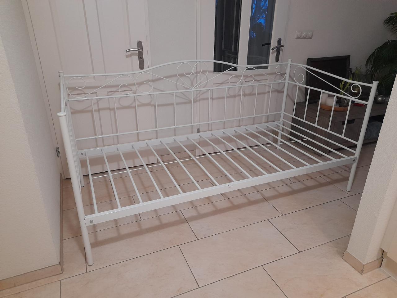 Wit metalen 1 Persoons bed