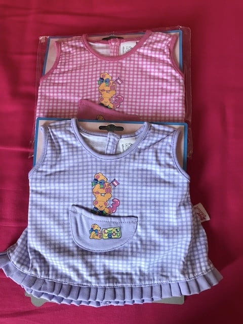 2 sets poppenjurk met broekje...Zapf