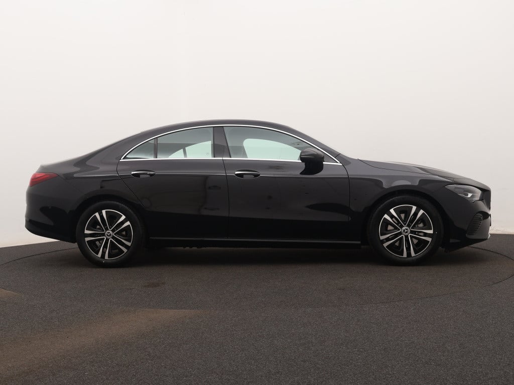 Mercedes-Benz Cla 180 star edition | dodehoekassistent | keyless go | parke