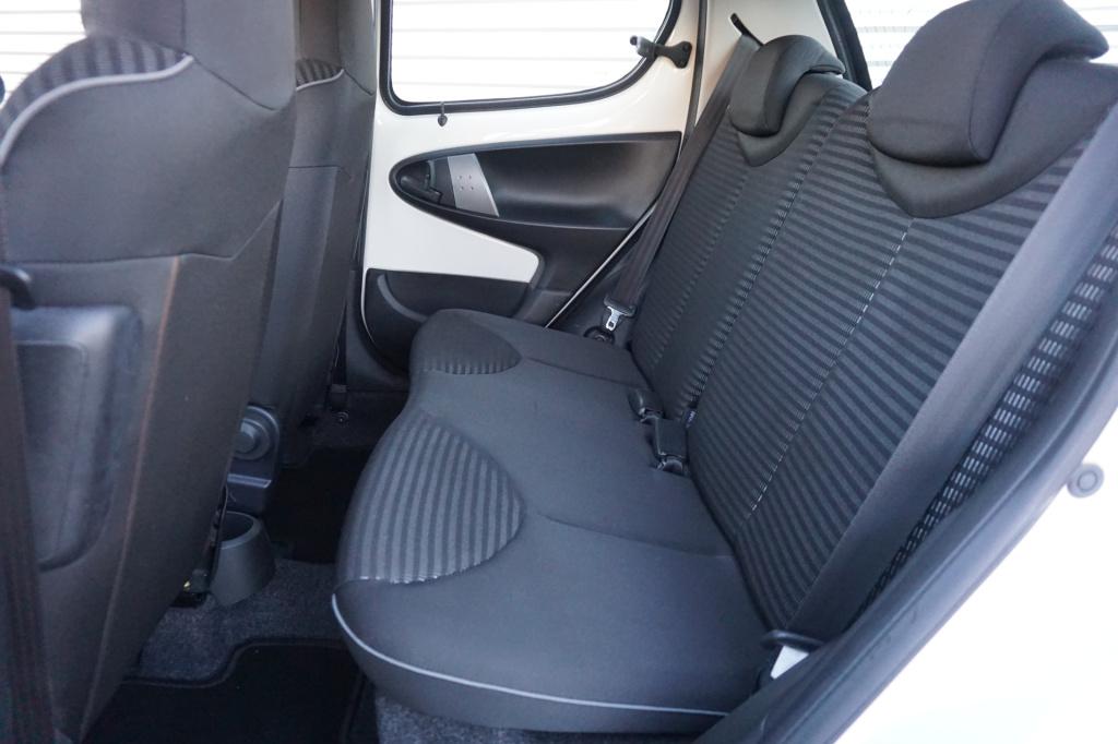 Peugeot 107 1.0 active airco / elektr. ramen / nap / apk t/m 10-08-2026