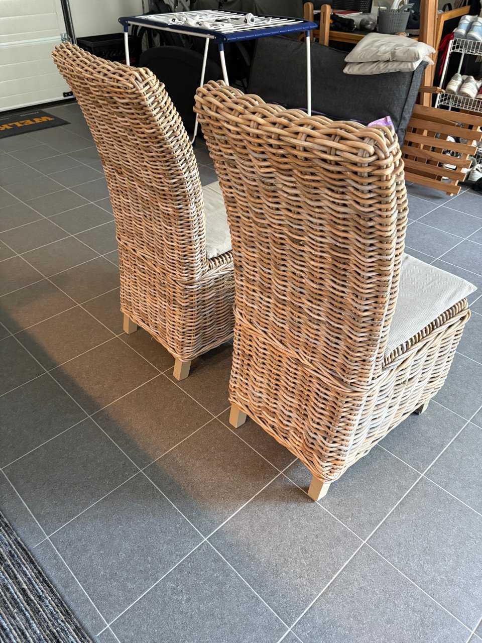 2x eetkamerstoelen IZGST