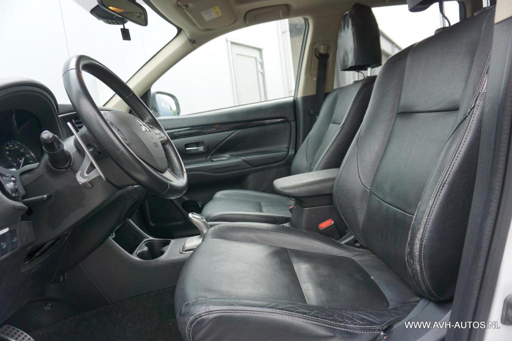 Mitsubishi Outlander 2.0 phev instyle+