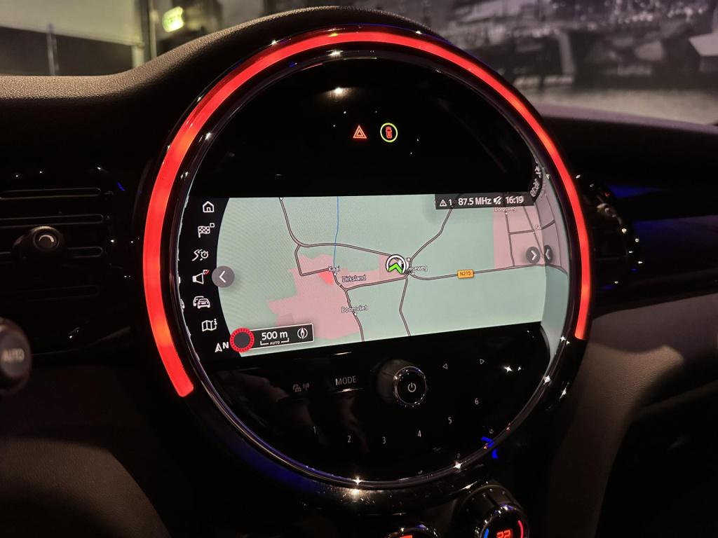 Mini Cooper Cabrio mini 1.5 mini yours *led*camera*navi*