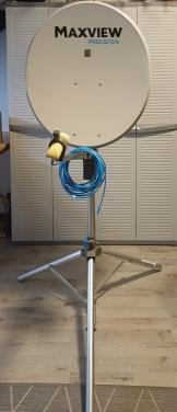 Te koop  Maxview satelliet schotel met toebehoren