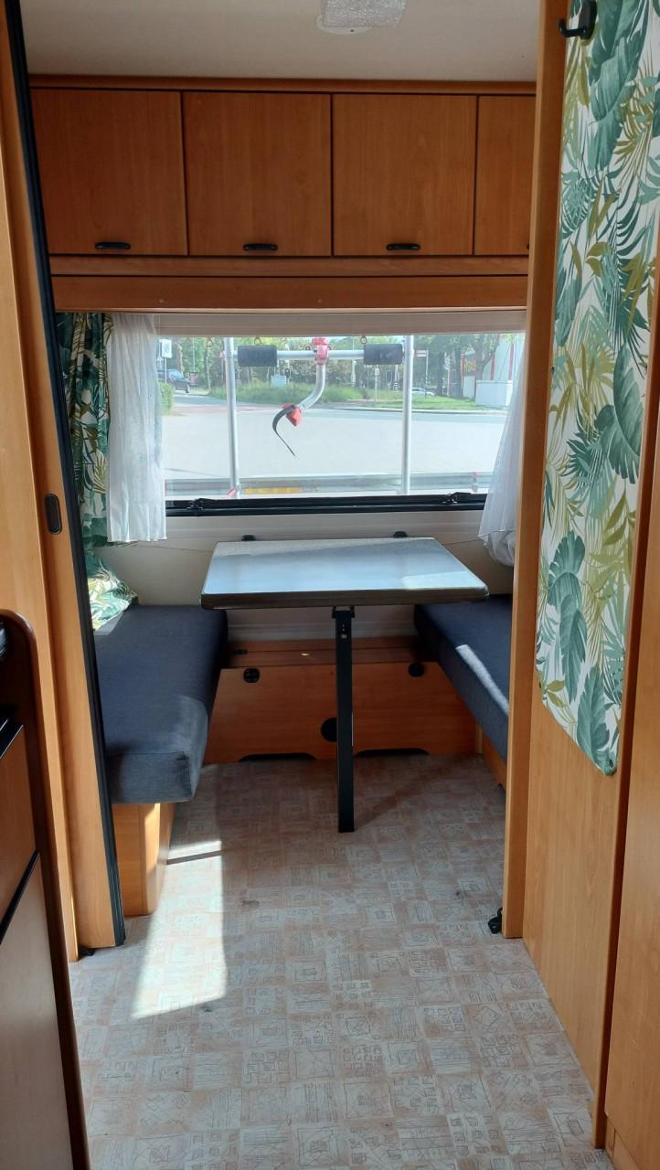 Hobby 430 met voortent