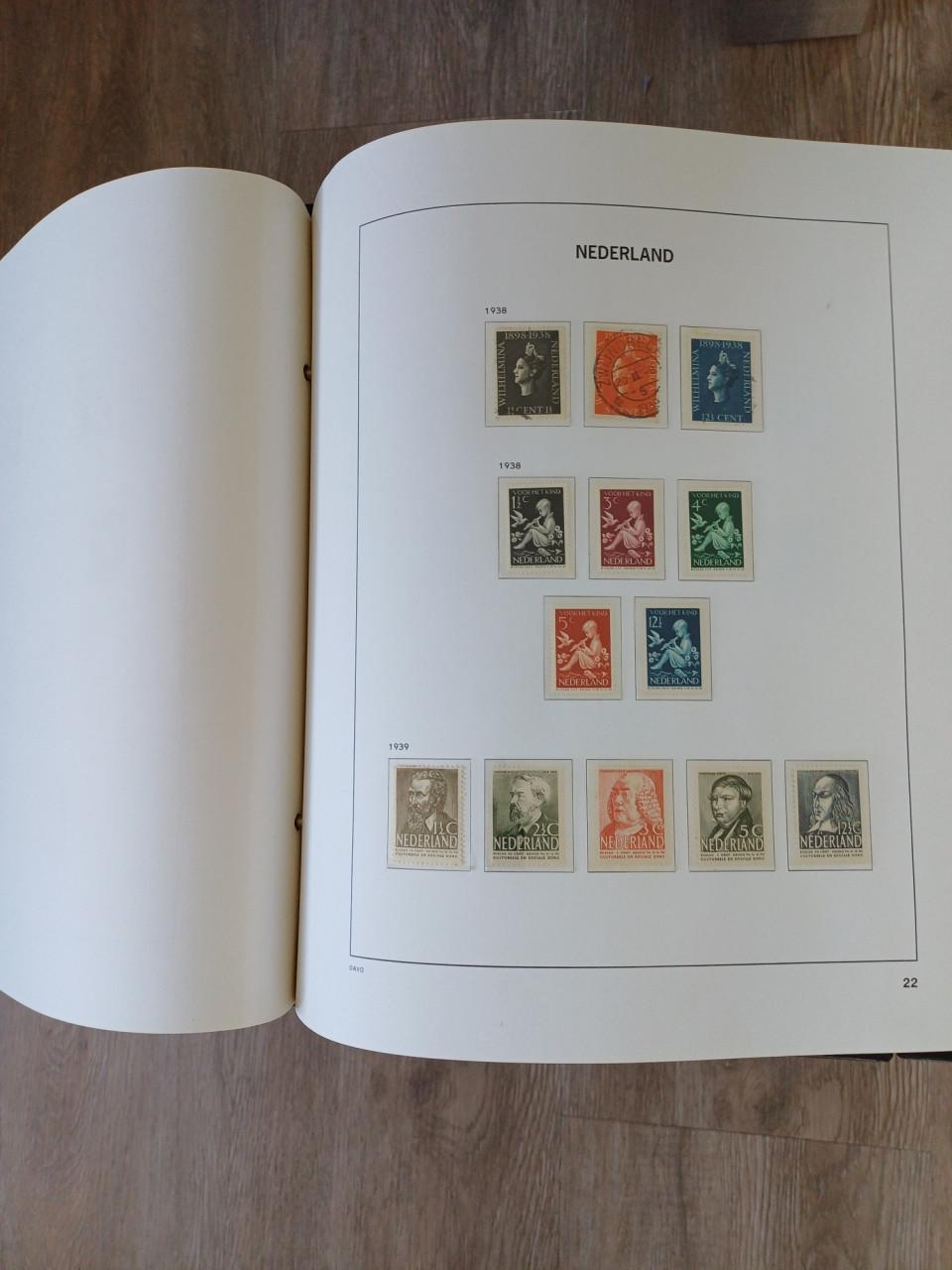 Davo Nederland luxe postzegelalbum met cassette deel I-II-III-IV-V