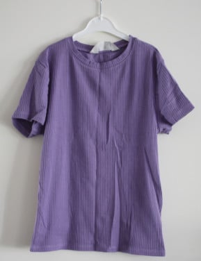 Paars tshirt maat 158-164
