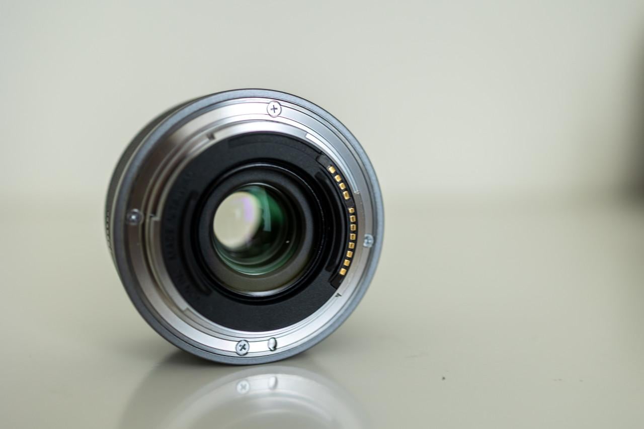 Canon RF 16 mm STM Ultra Groothoek lens