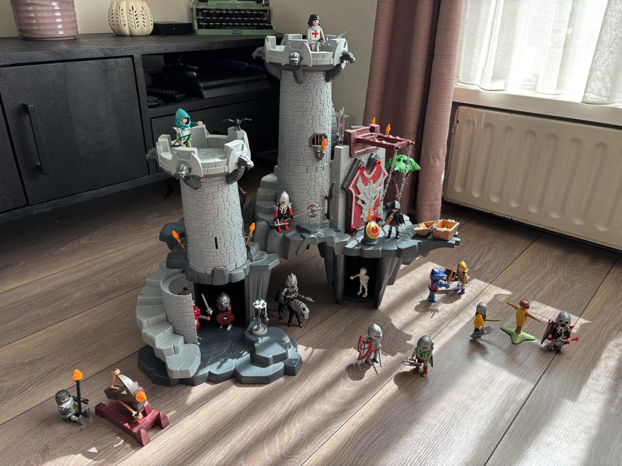 Playmobiel kasteel, schateiland en winkel