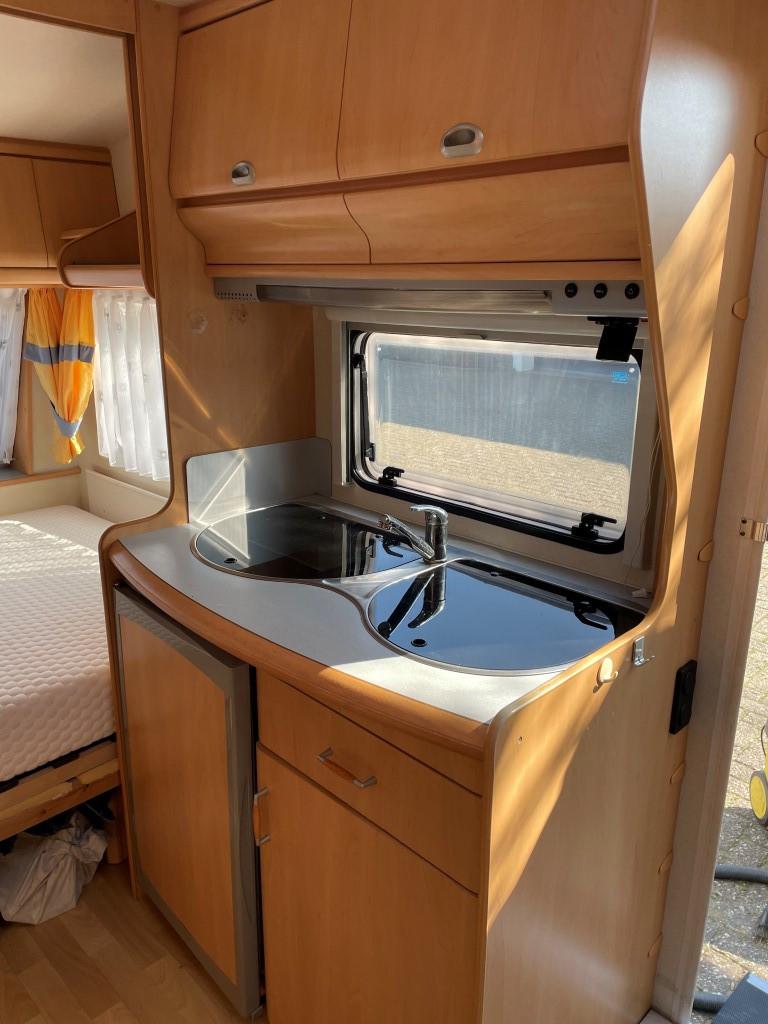 Hobby de Luxe 450 met mover