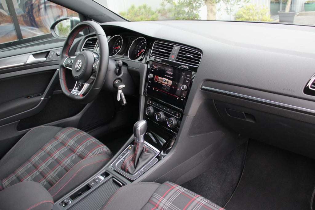 Volkswagen Golf 2.0 tsi gti - h&r - dsg - led/matrix - pdc rondom - disc+ -