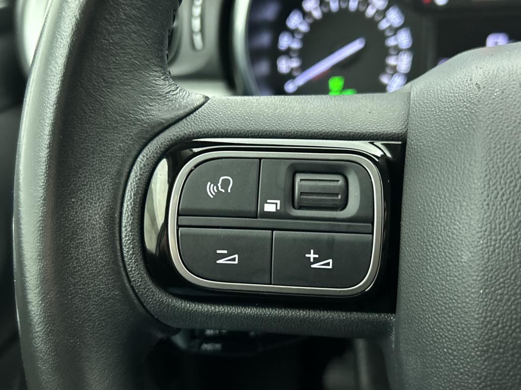 Citroen C3 82 pk shine | rijklaar | camera | navigatie | 17" lmv |