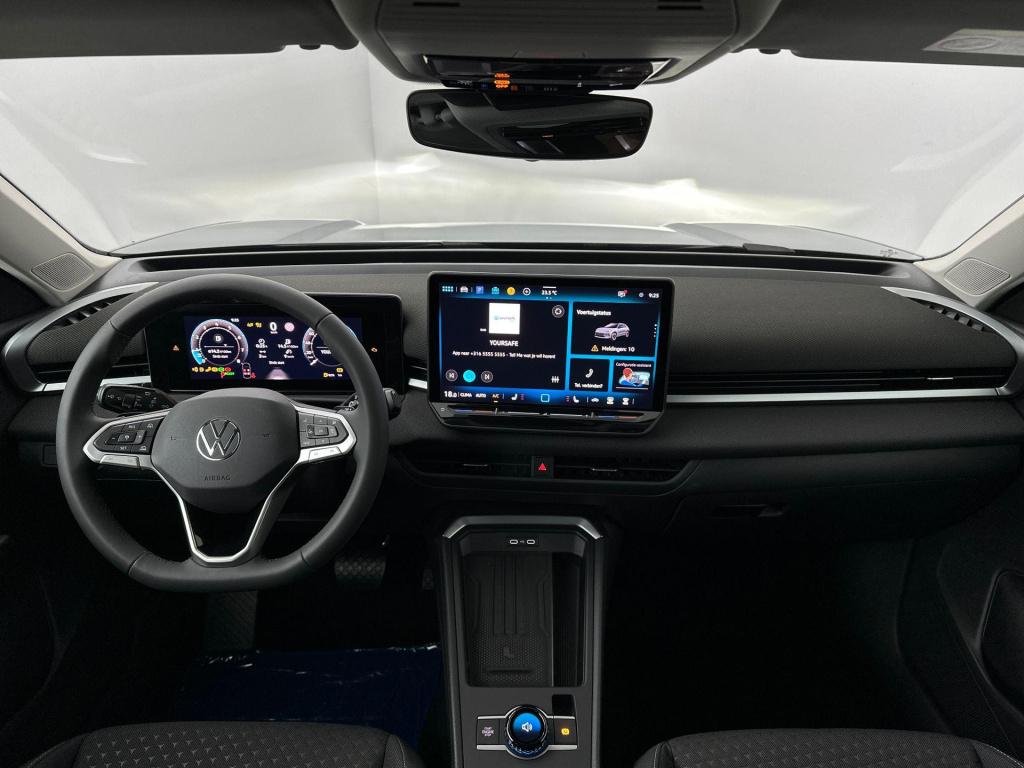 Volkswagen T-roc 1.5 etsi limited edition voordeel van € 3.500,-