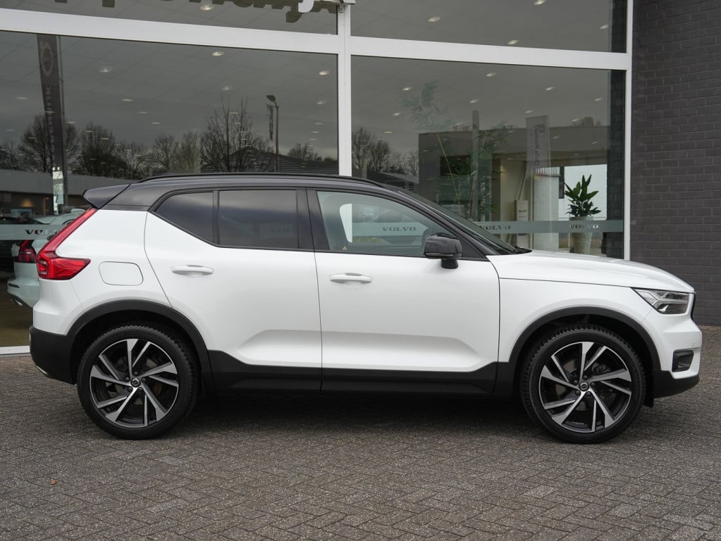 Volvo XC40 t4 190pk r-design| panodak| 360camera| 20''inch| navi| 2 zone cl