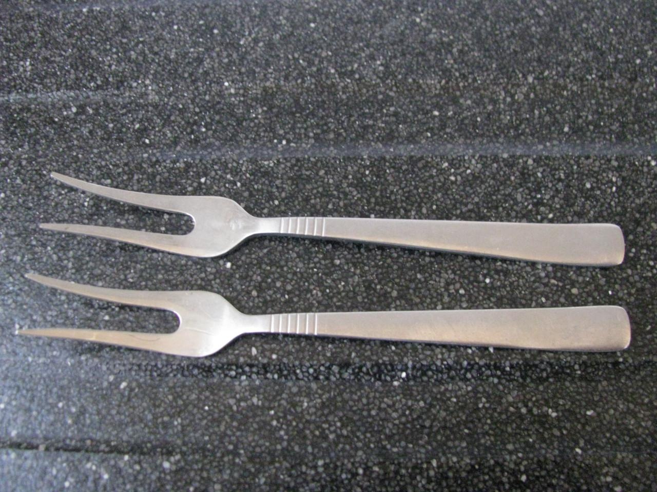 2 Vleesvorkjes.