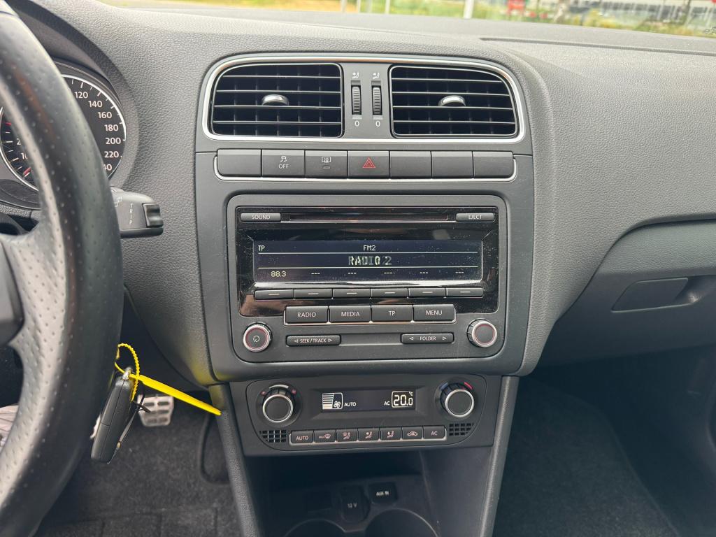 Volkswagen Polo 1.2 tsi cross , cruise control