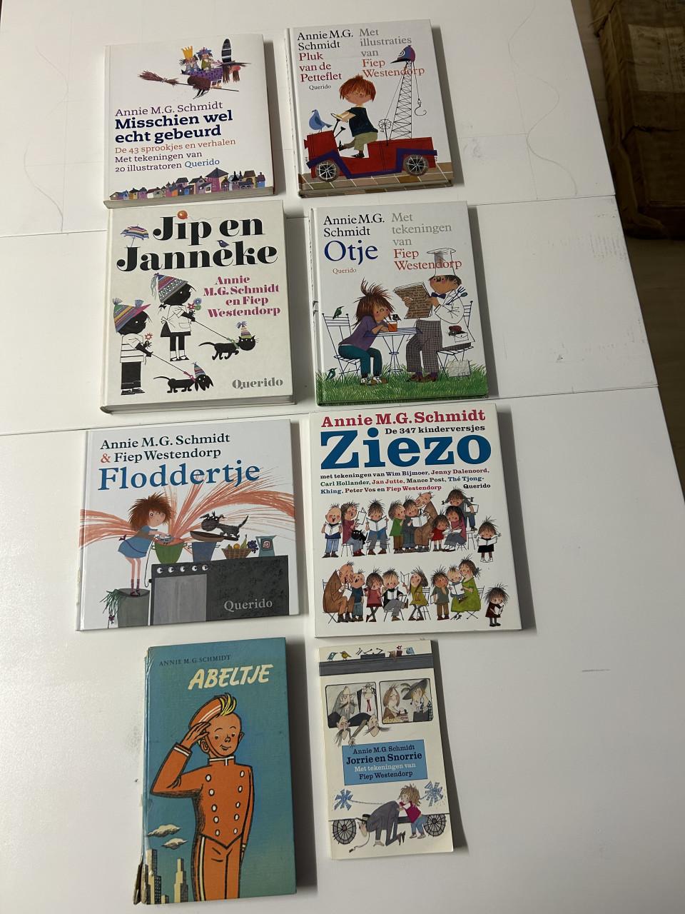 Pakket kinderboeken van Annie M.G. Schmidt.