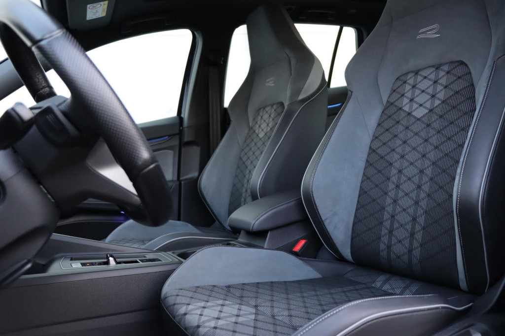 Volkswagen Golf variant 1.5 etsi r-line 150pk dsg7