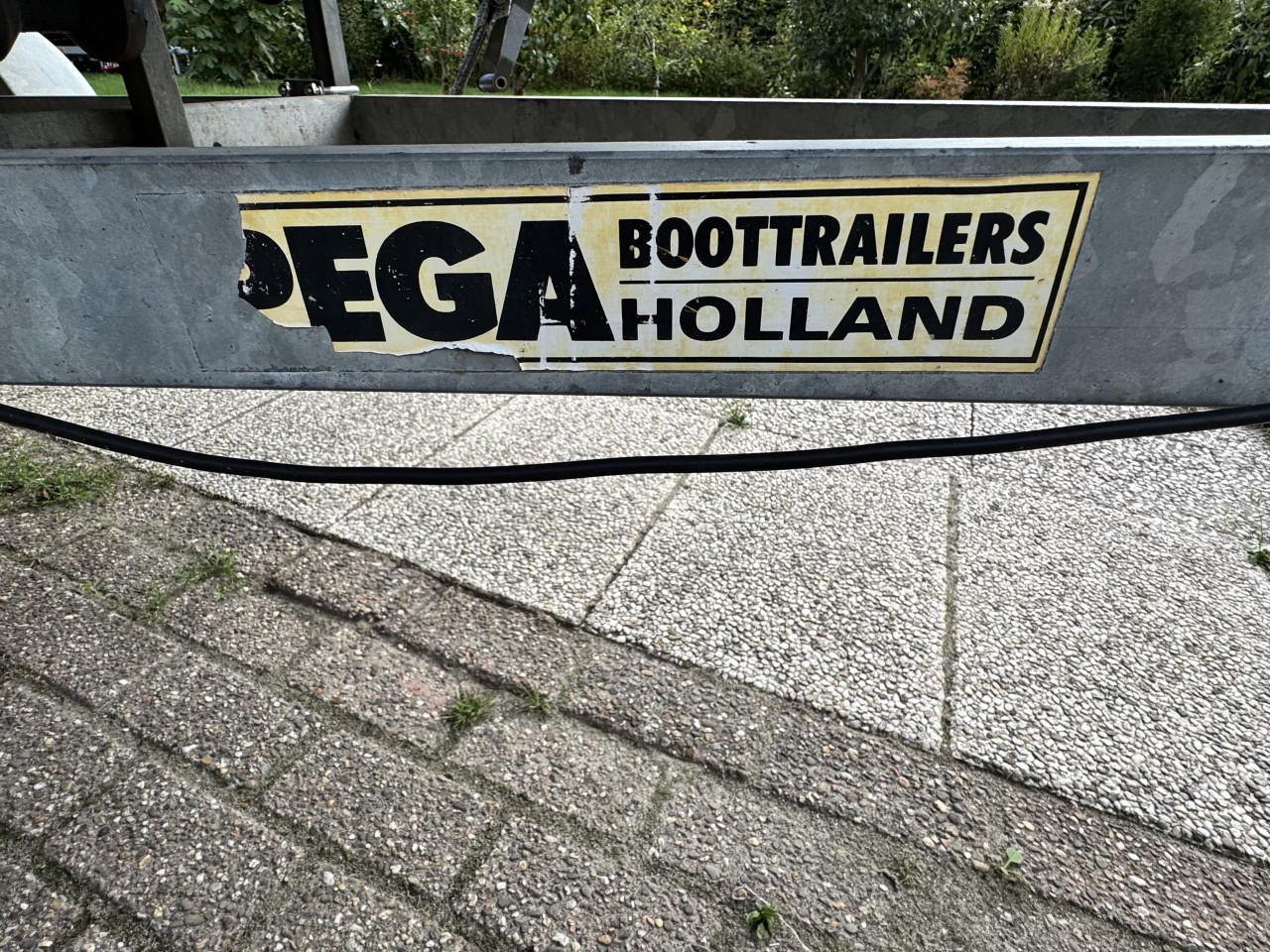 Kajuitboot met kanteltrailer en buitenboordmotor (4-takt, 10 pk)