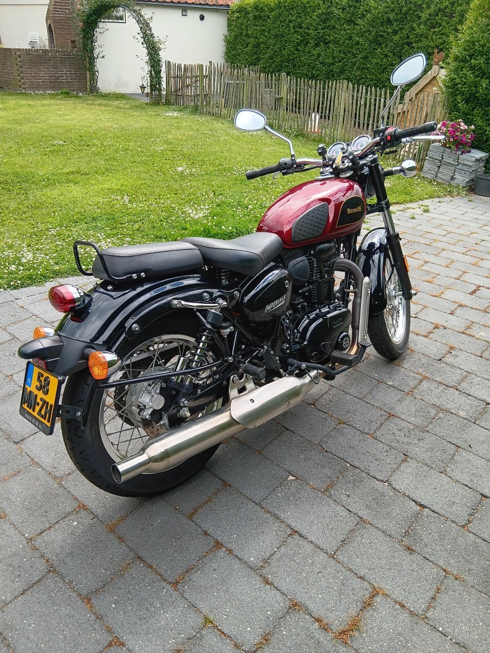 Motor Benelli Imperiale 400
