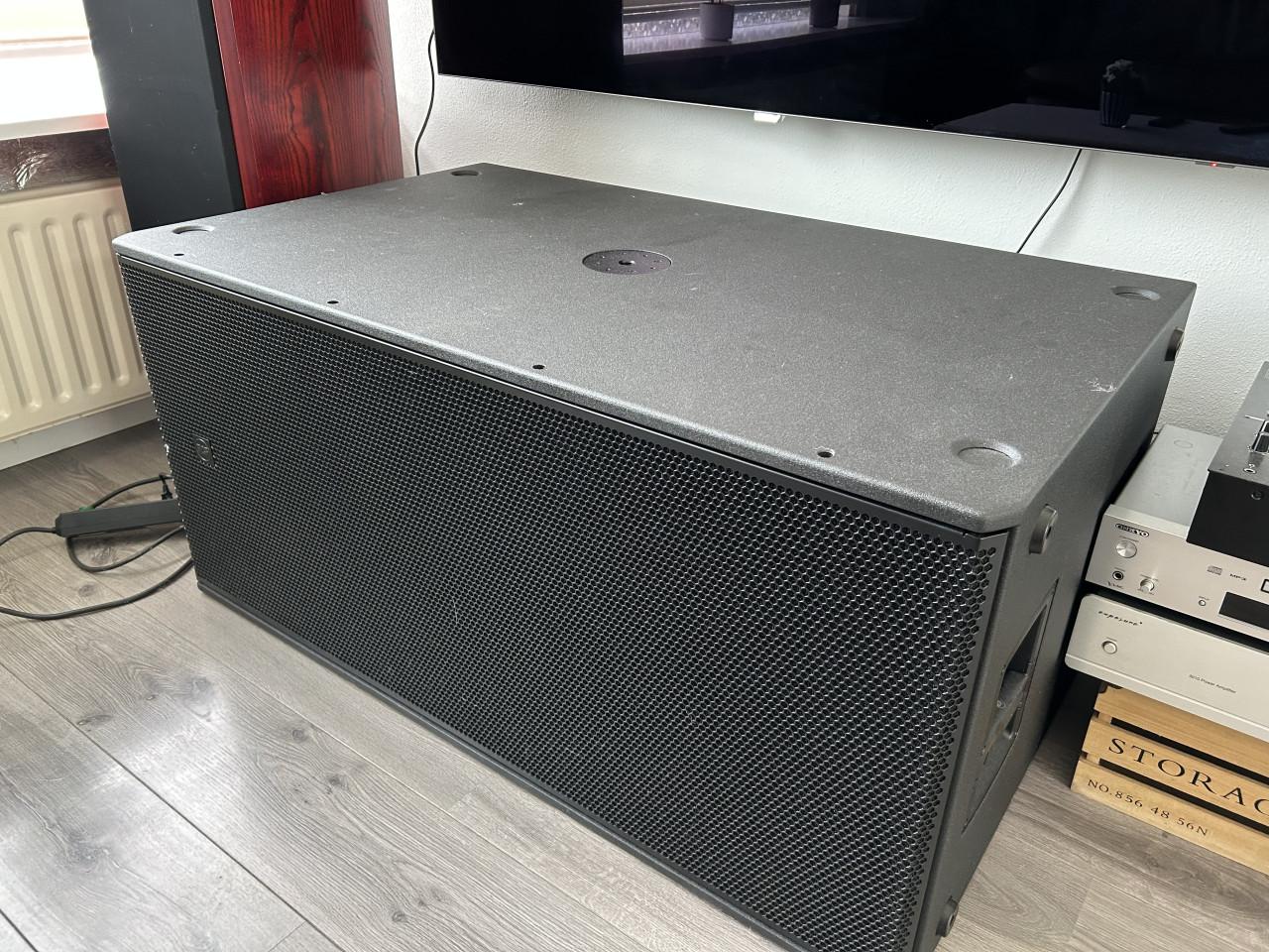 RCF subwoofer