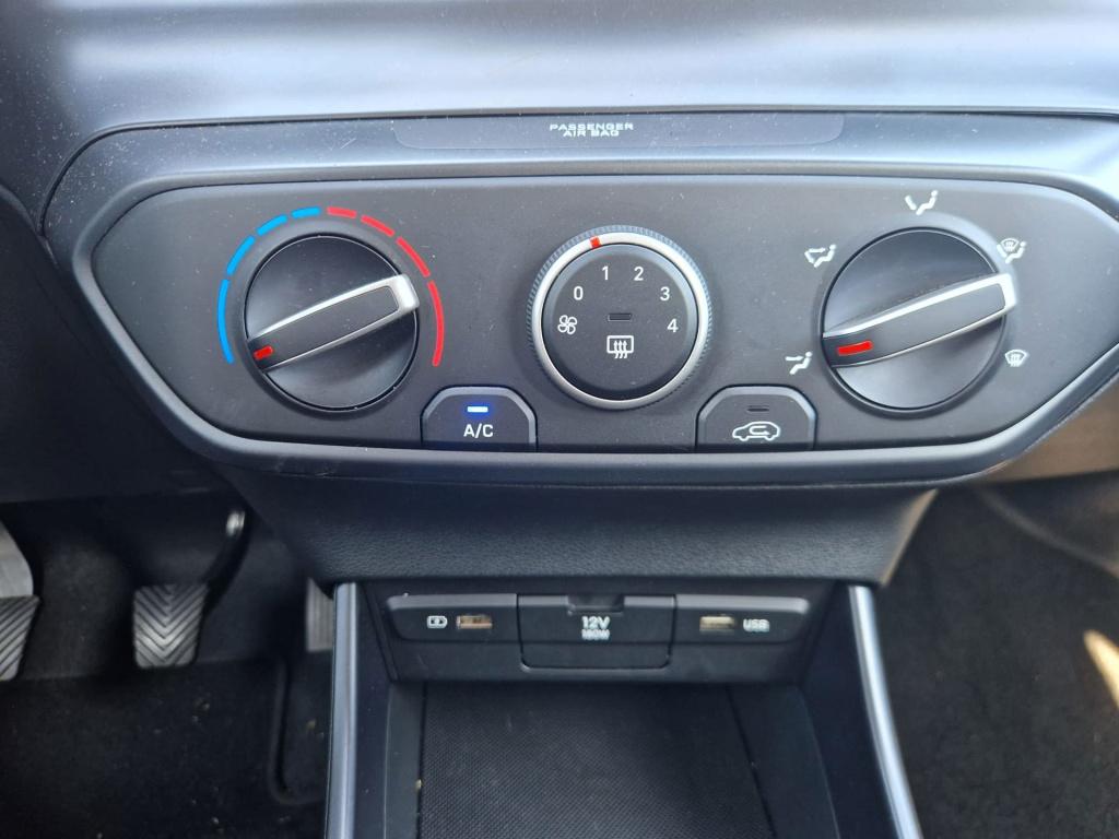 Hyundai I 20 1.0 t-gdi comfort | 1e eigenaar | camera | airco | lane assist