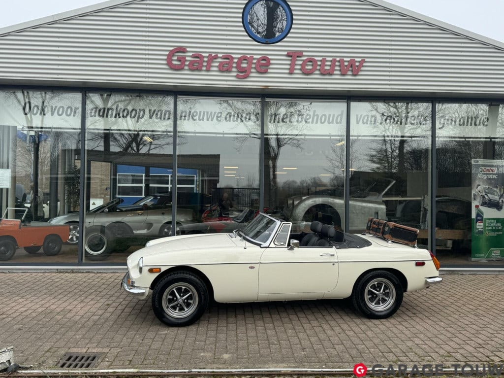 MG B 1.8 roadster *motor gereviseerd, nieuwe overdrive*