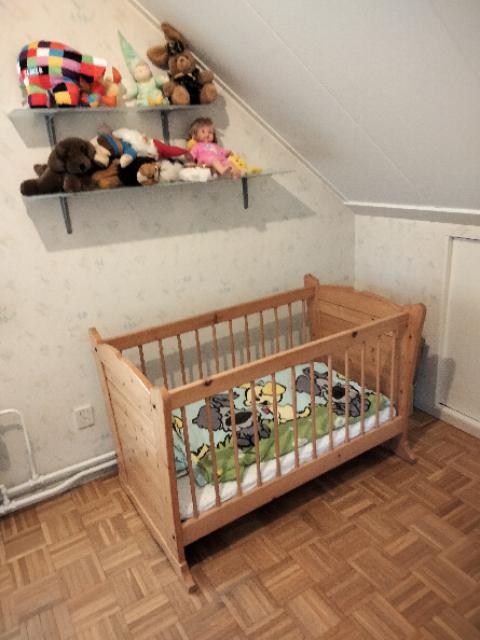 Kinderledikant , compleet matrasje en dekbedje