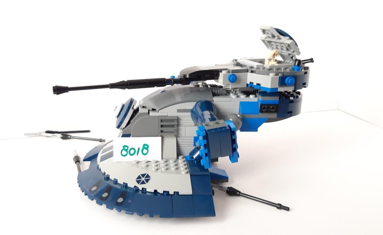 Lego Star Wars: 8018 Armored Assault Tank met 7 minifiguren