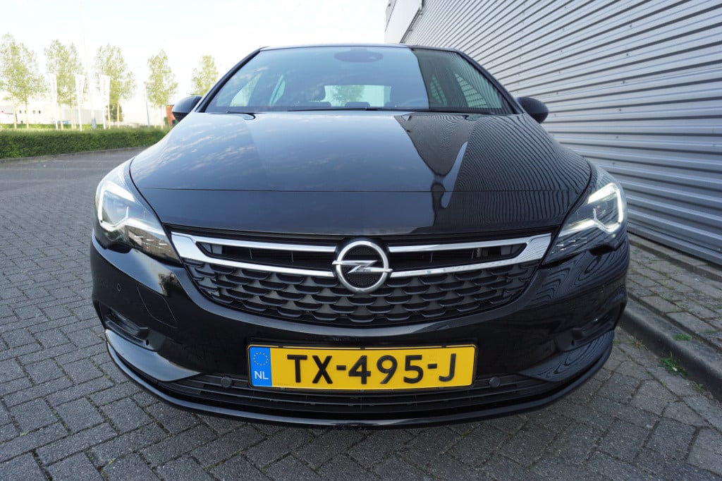 Opel Astra 1.4 innovation climate / navi / camera / parkeers. / cruise / na