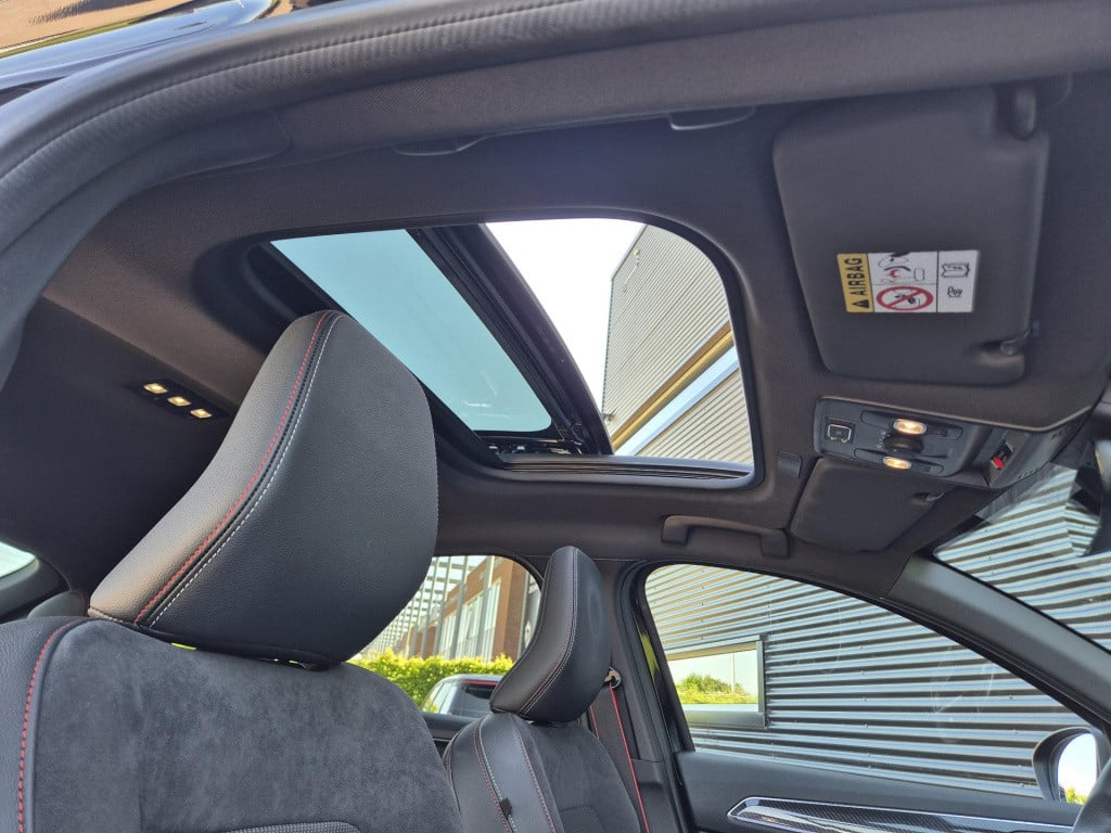 Renault Arkana 1.6 e-tech hybrid 145 r.s. line glazen panoramadak, adaptive