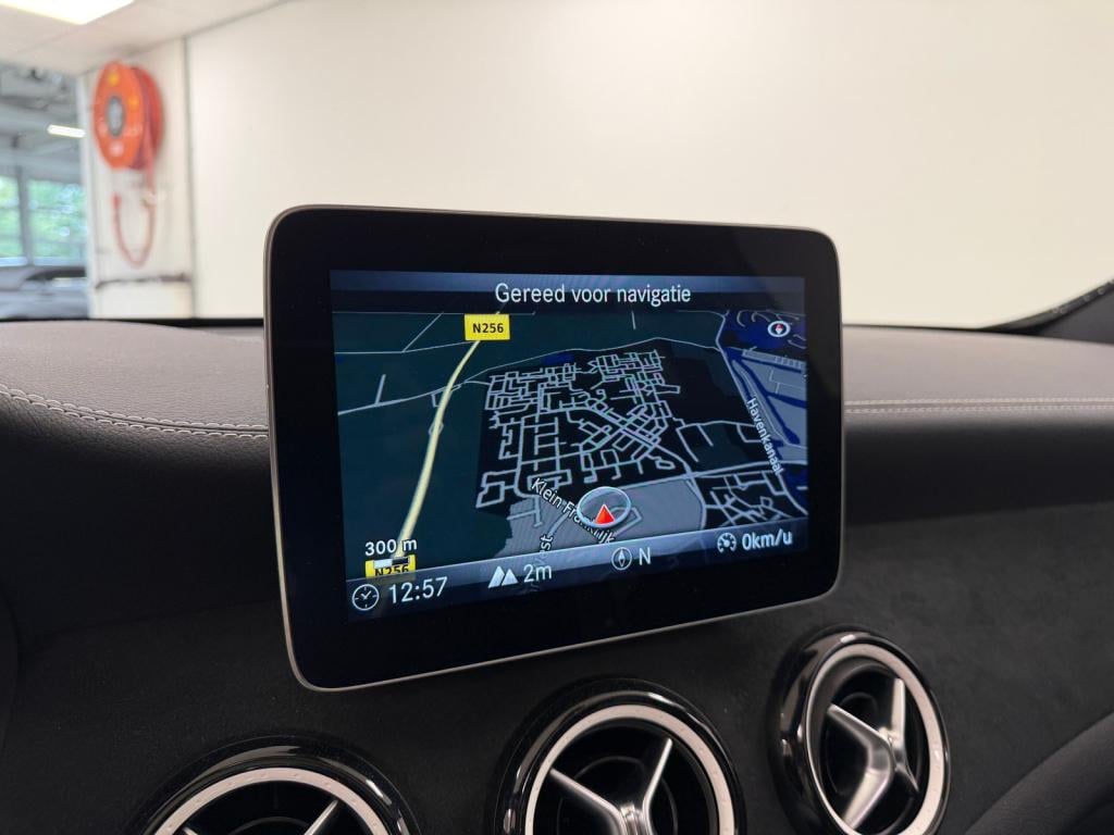 Mercedes-Benz A-Klasse 160 panoramadak | amg | edition