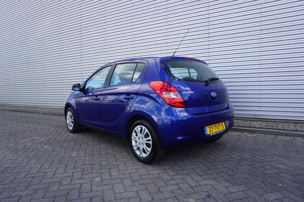 Hyundai I 20 1.2i plus climate / elektr. ramen / nap