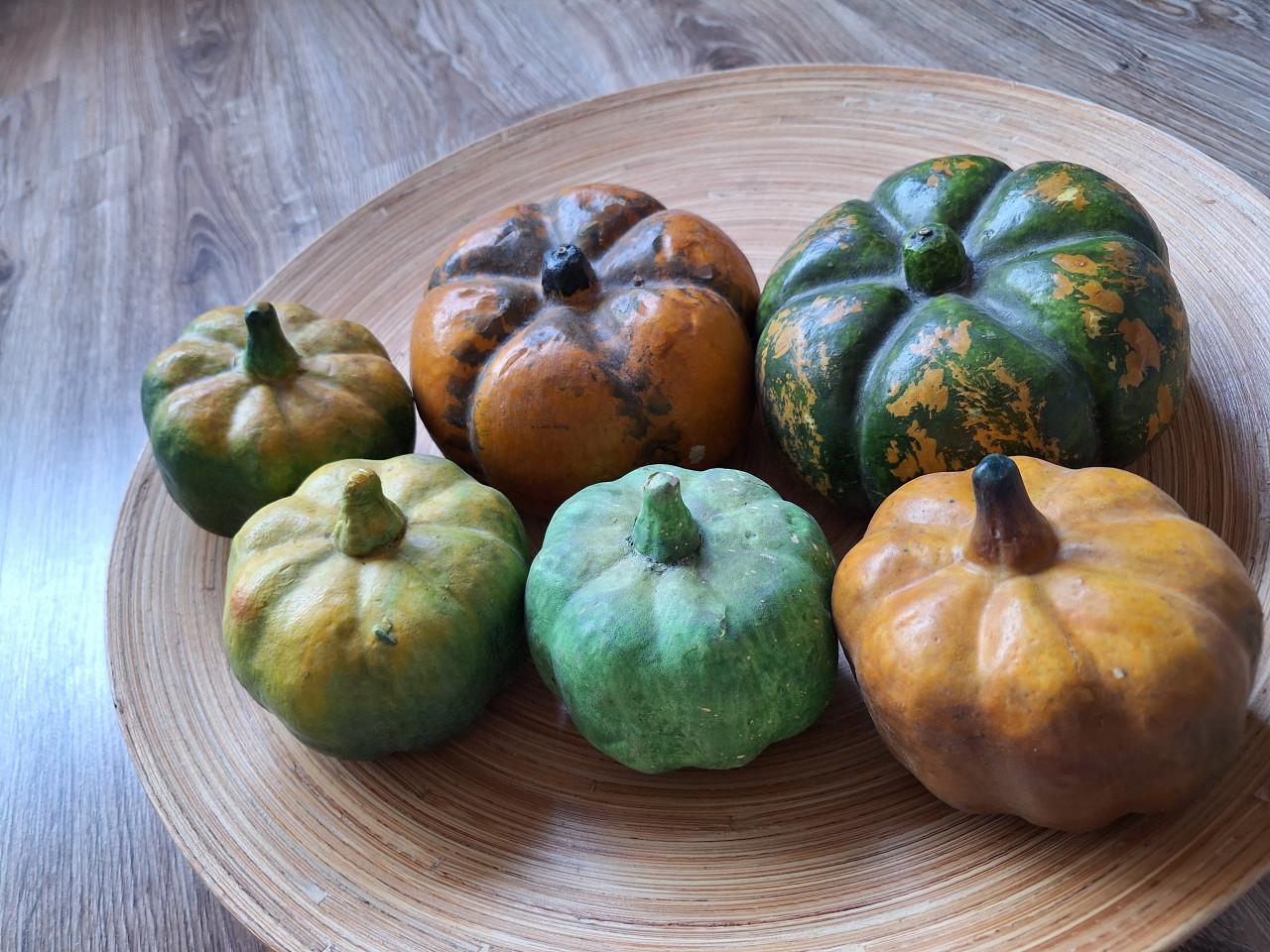 Grote houten schaal 45 cm. Eventueel met nep fruit