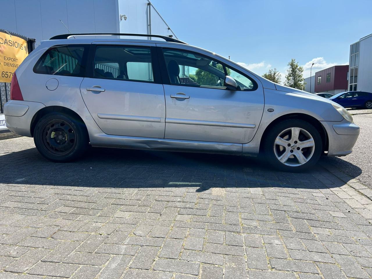 Peugeot 307 SW 1.6 16V Pack 7 Stoelen aanwezig!