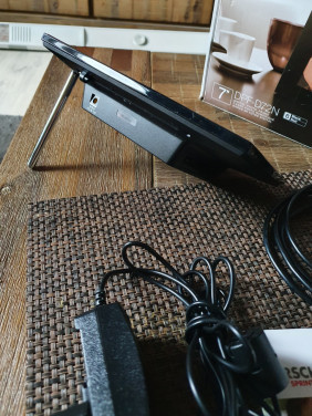 Zgan complete Sony DPF-D72W 7 inch digitale fotolijst in doos....