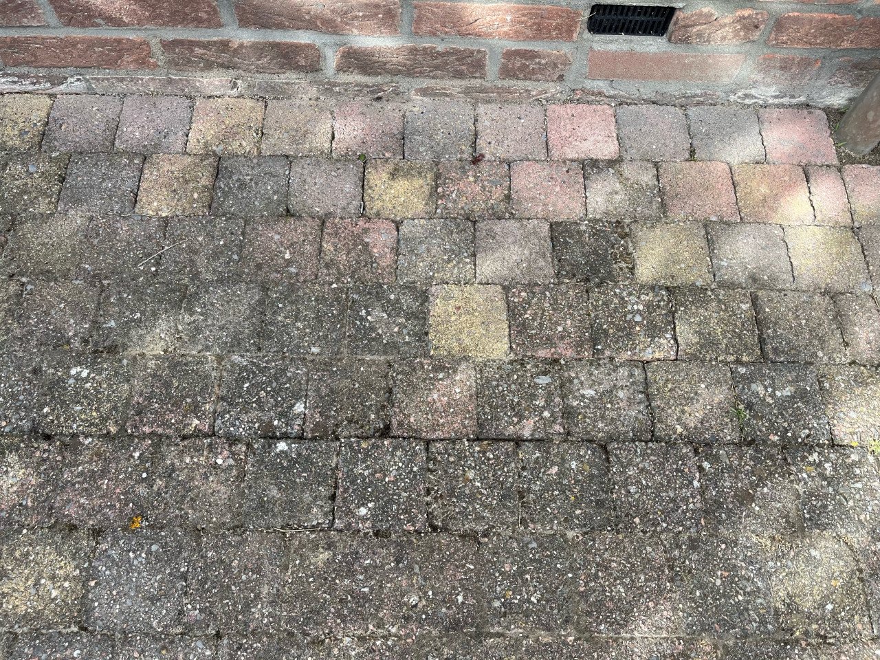 GRATIS klinkers / koppelstones 10x10 cm - 20m2