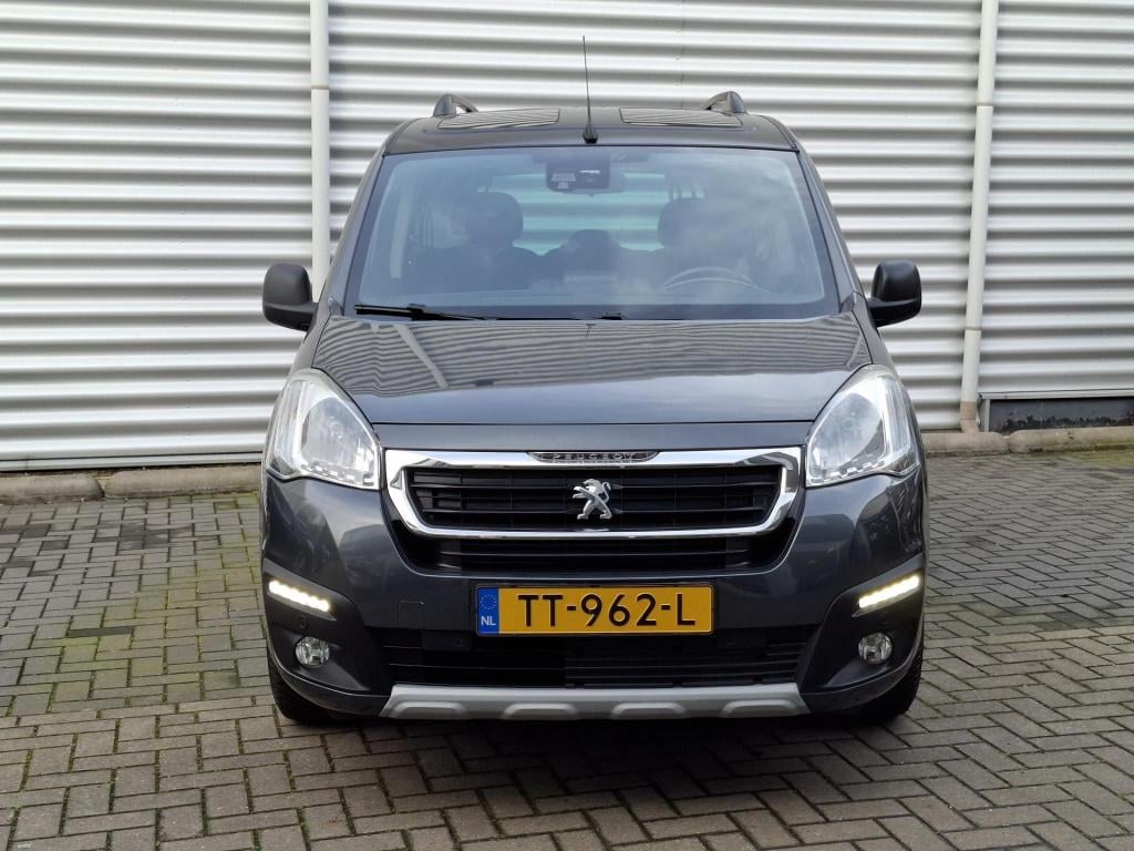 Peugeot Partner tepee mpv 110 active zenith pano dak, nav, trekhaak