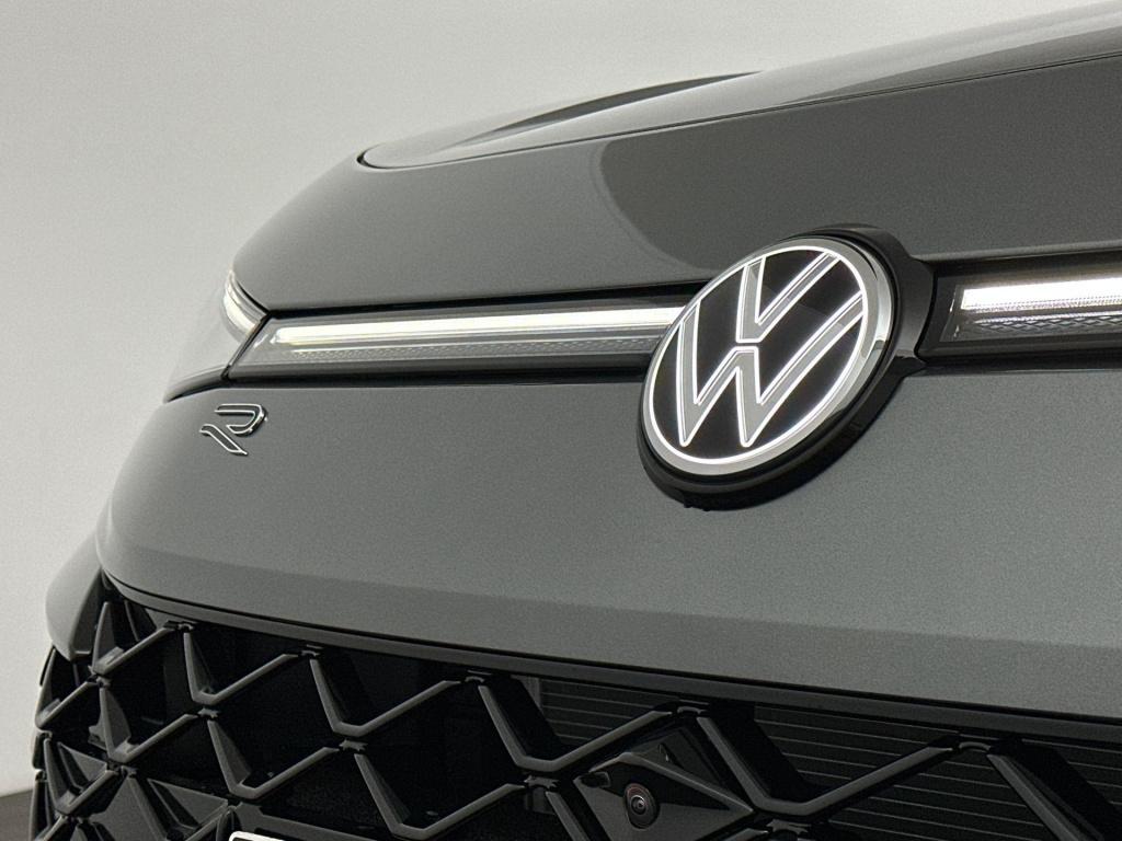 Volkswagen T-roc 1.5 etsi r-line first edition