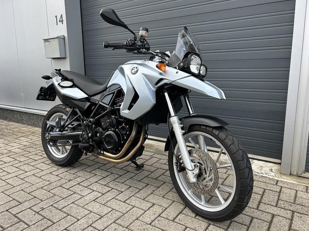 In nieuwstaat zijn de BMW F650GS uit 2008 met slechts 12809 km!! €4950,-