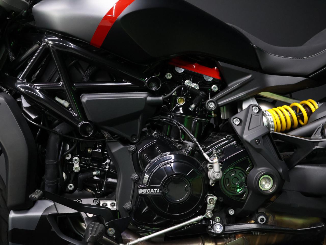 XDIAVEL BLACK STAR | 50st. Gelimiteerd!