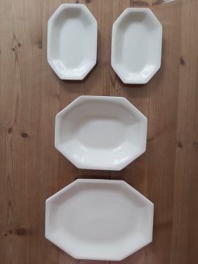 JOHNSON BROTHERS - 4 SERVEERSCHALEN - PARELRAND