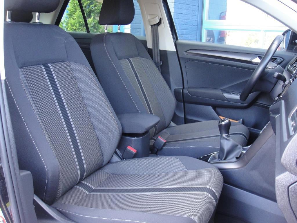 Volkswagen T-roc 1.0 tsi style nl auto nap 18 inch r-line velgen