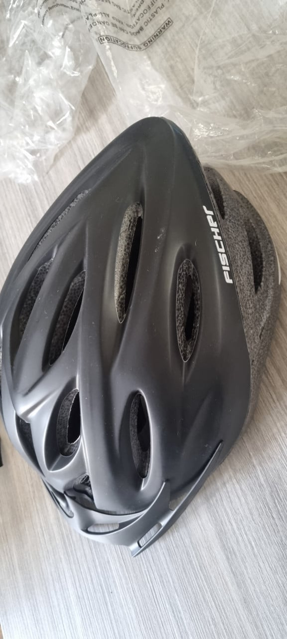 Diverse fietshelmen fischer maten s/m l/xl