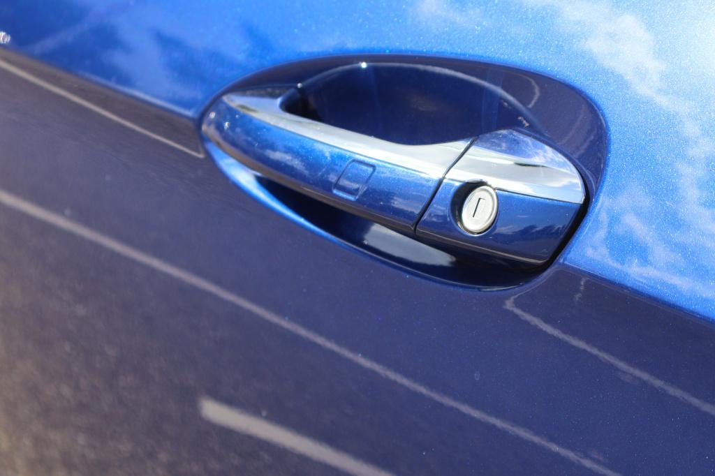 Mercedes-Benz E-Klasse cabrio 200 ambition sport edition l amg line l smart