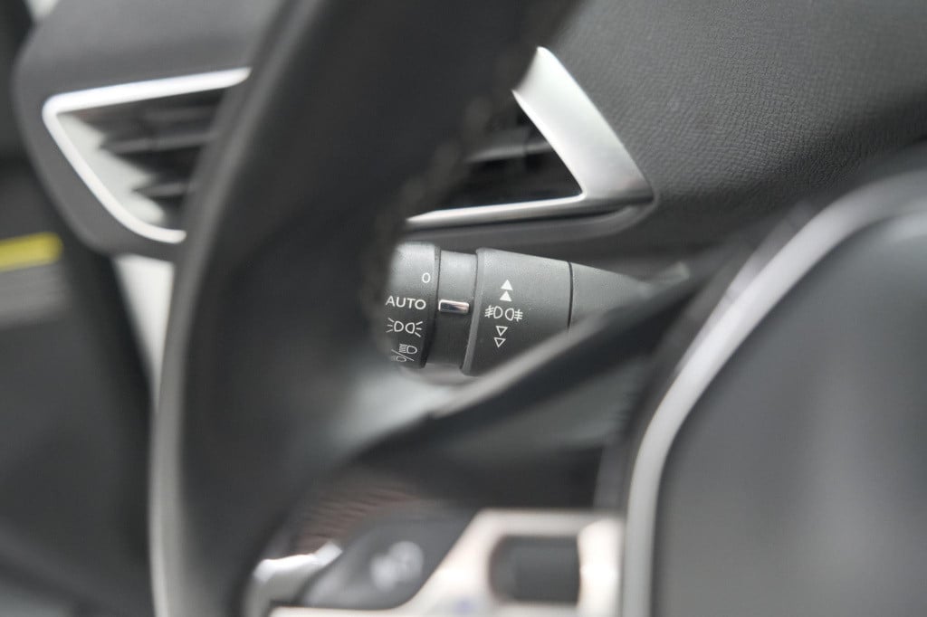 Peugeot 3008 puretech 130 allure | camera | dodehoekdetectie | elektronisch